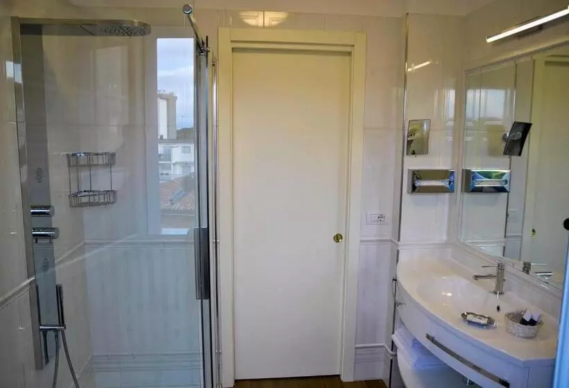 Отель La Goletta