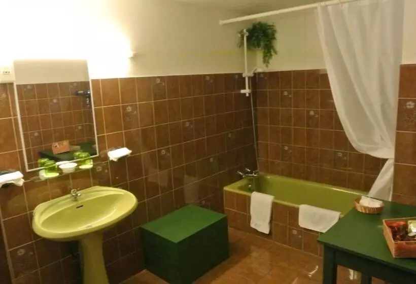 Отель La Vieille Bastide