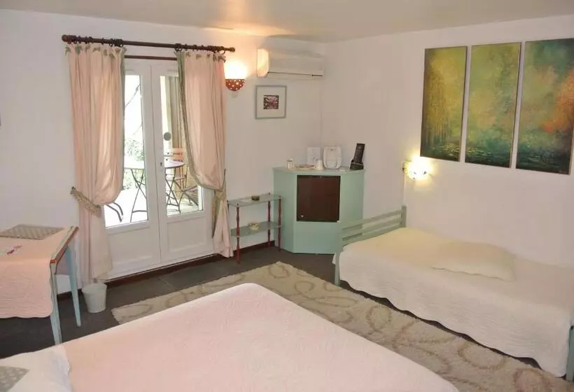 Отель La Vieille Bastide