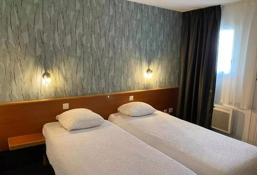 Ostal Pau Universite Sure Hotel Collection By Best Western