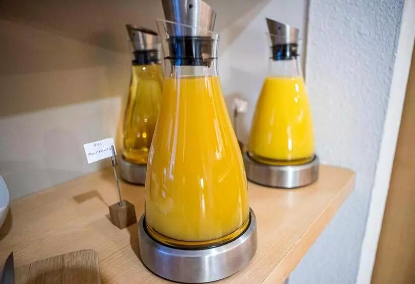 Ostal Pau Universite Sure Hotel Collection By Best Western