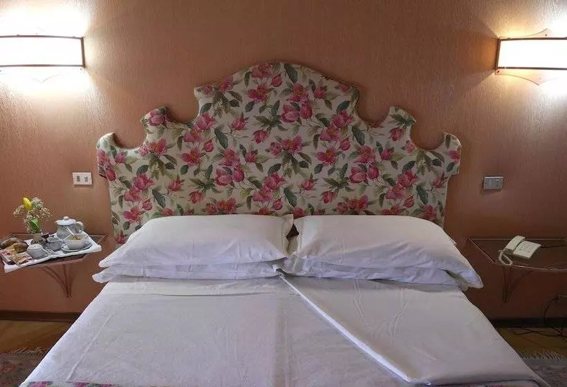 هتل Sempione Boutique