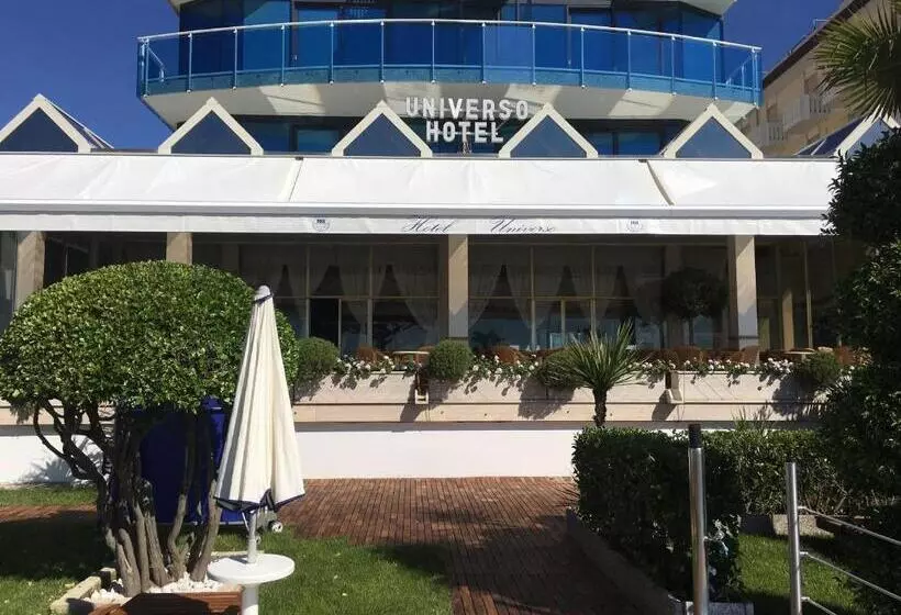 هتل Universo