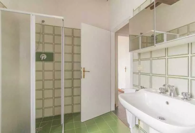 Отель Villa E Fattoria Di Radi