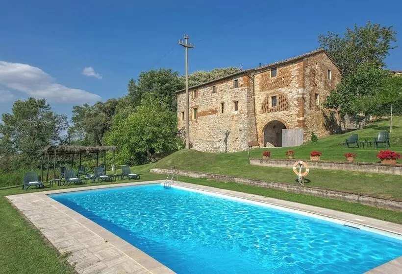Отель Villa E Fattoria Di Radi
