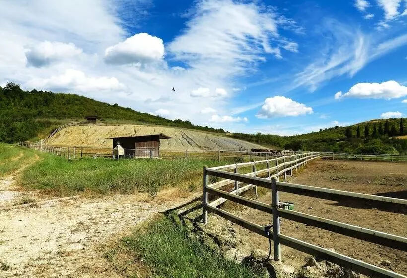 Agriturismo La Canonica