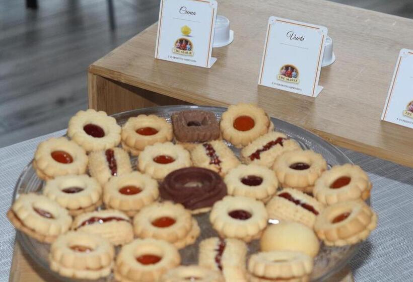 בית מלון כפרי Astoria