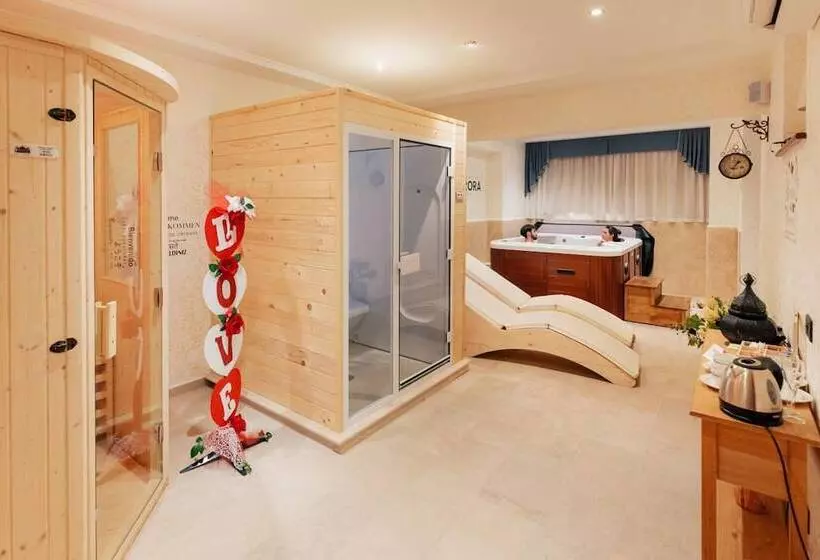 Hotel Aurora Wellness & Spa