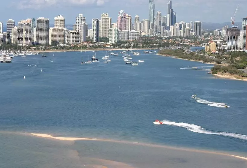 Отель Blue Waters Apartments