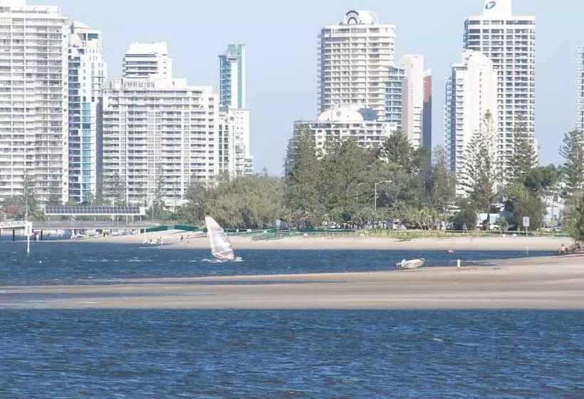 Отель Blue Waters Apartments