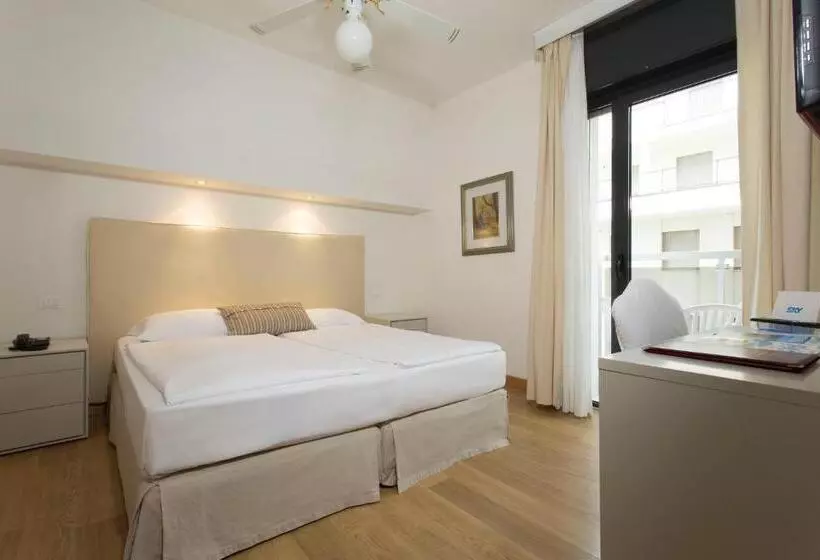 هتل Byron Bellavista