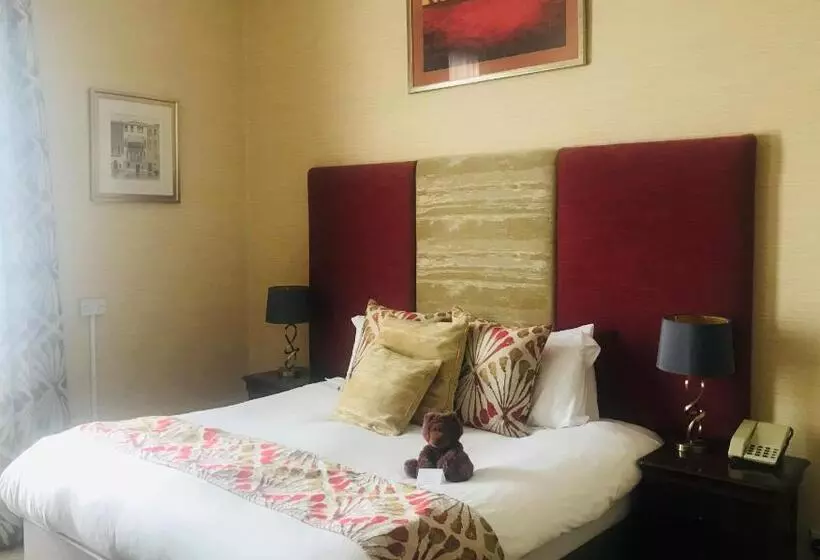 호텔 Clarence Court