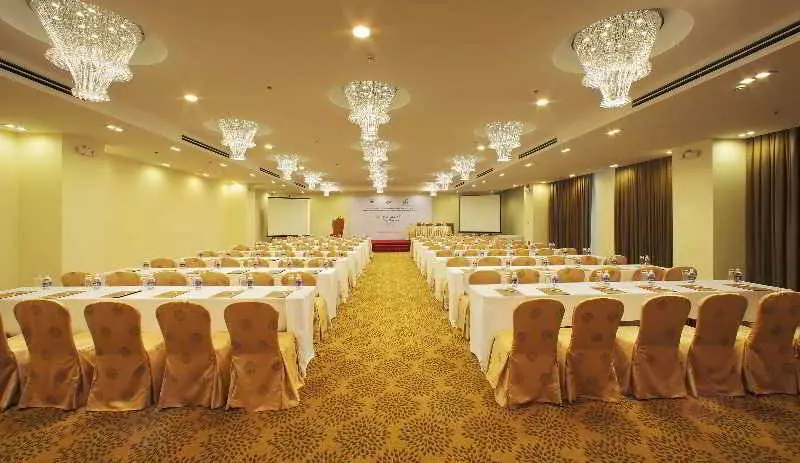 هتل Eden Star Saigon