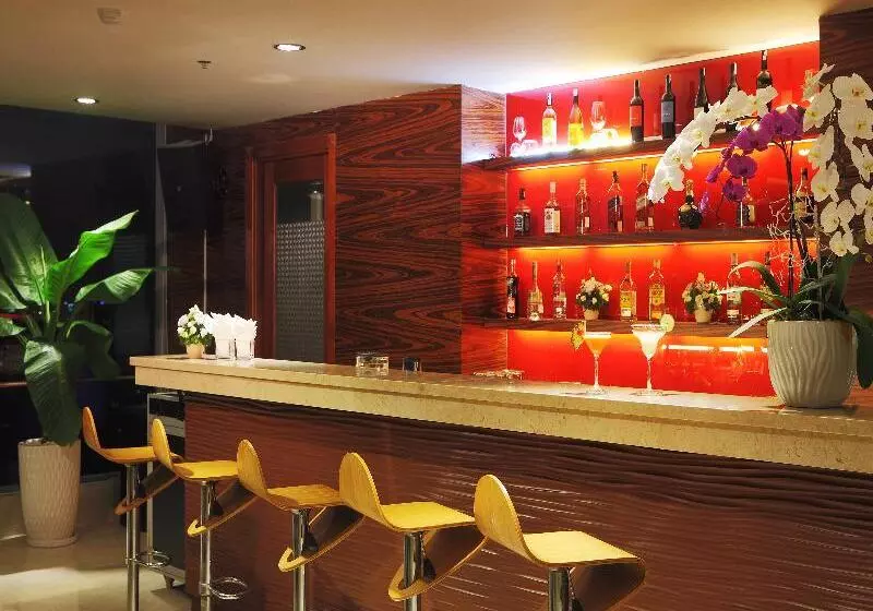 هتل Eden Star Saigon