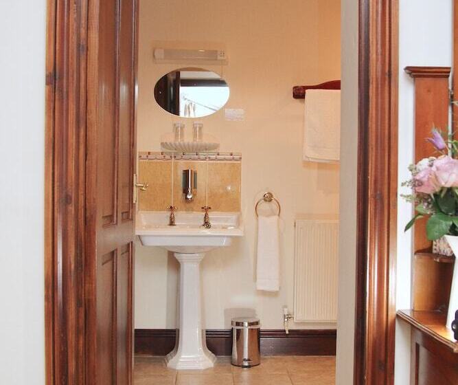 酒店 Haselbury Mill