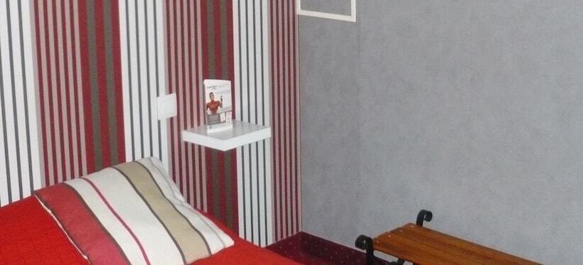 فندق Hôtel   Restaurant Saint Jacques