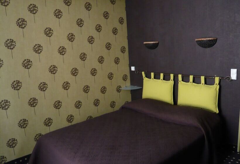 فندق Hôtel   Restaurant Saint Jacques