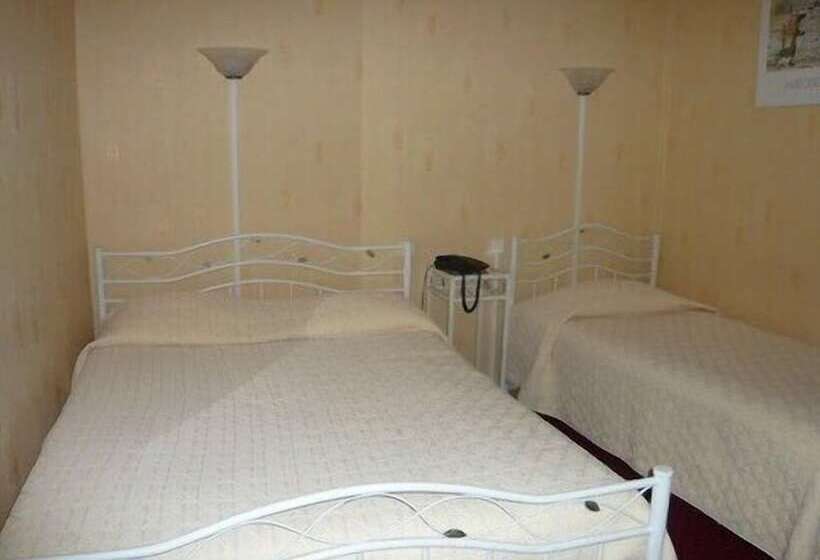 فندق Hôtel   Restaurant Saint Jacques