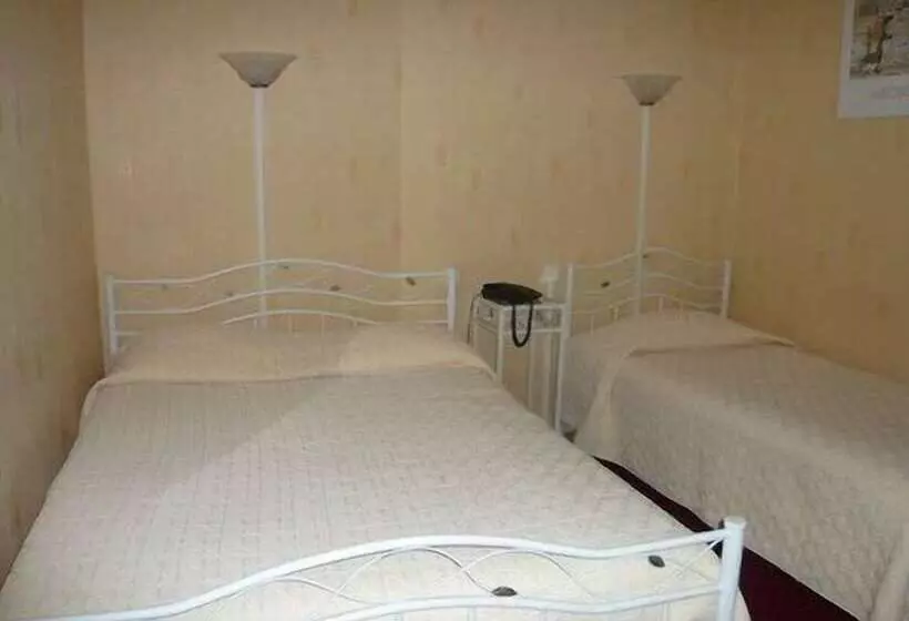 فندق Hôtel   Restaurant Saint Jacques