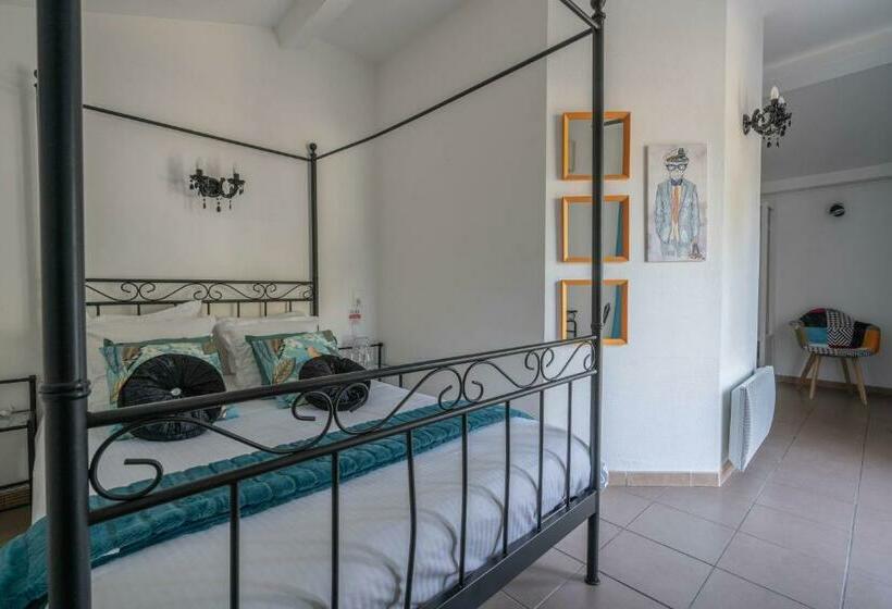 Отель Le Mediterranee