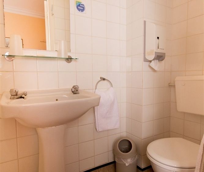 בית מלון כפרי Kiwi