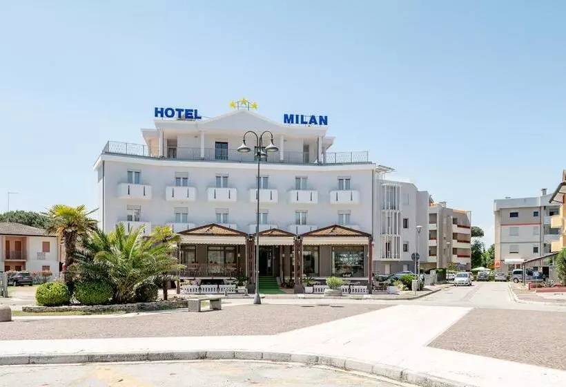 هتل Milan