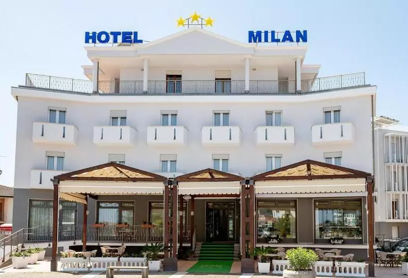 هتل Milan
