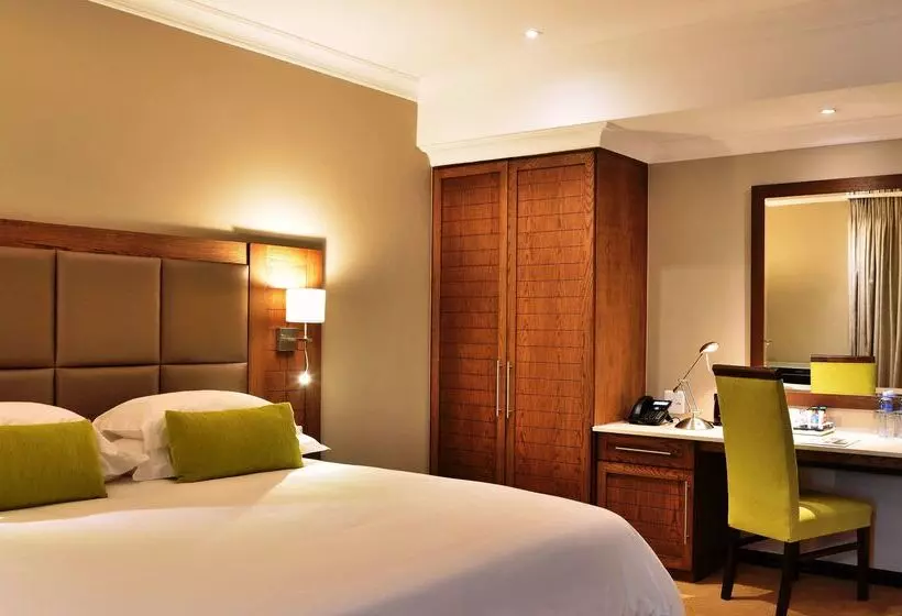 Отель Premier Resort Sani Pass