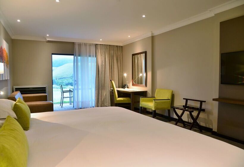 בית מלון כפרי Premier Resort Sani Pass