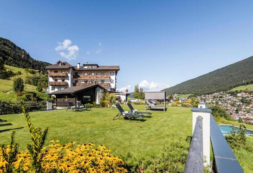 فندق Rainell Dolomites Retreat