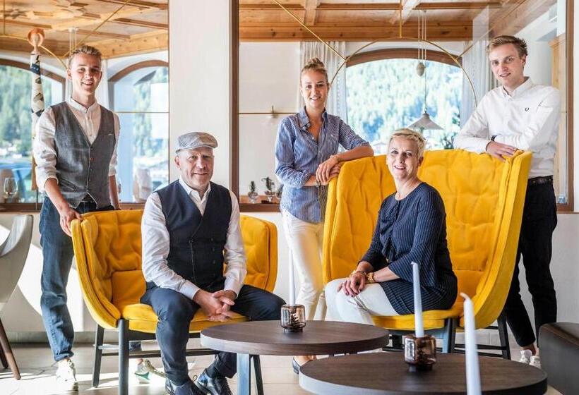 فندق Rainell Dolomites Retreat