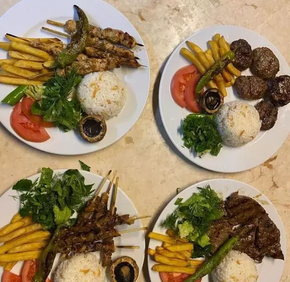 Rebetika Hotel & Bistro