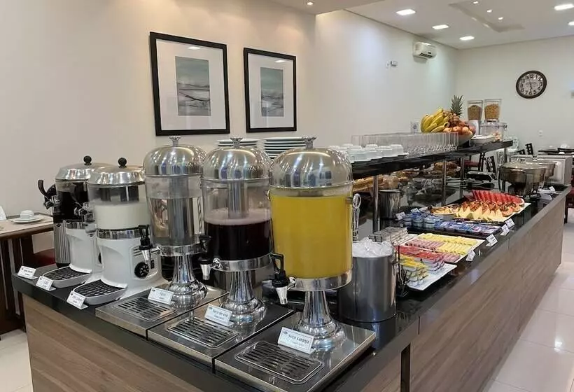 ホテル Taina Aeroporto Cuiaba