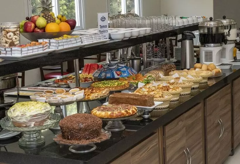 ホテル Taina Aeroporto Cuiaba