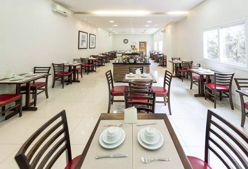 ホテル Taina Aeroporto Cuiaba