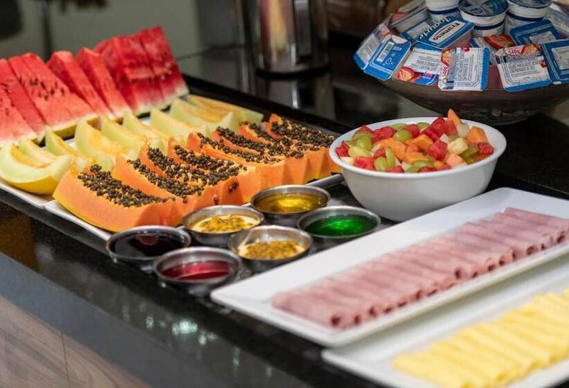 هتل Taina  Aeroporto Cuiaba