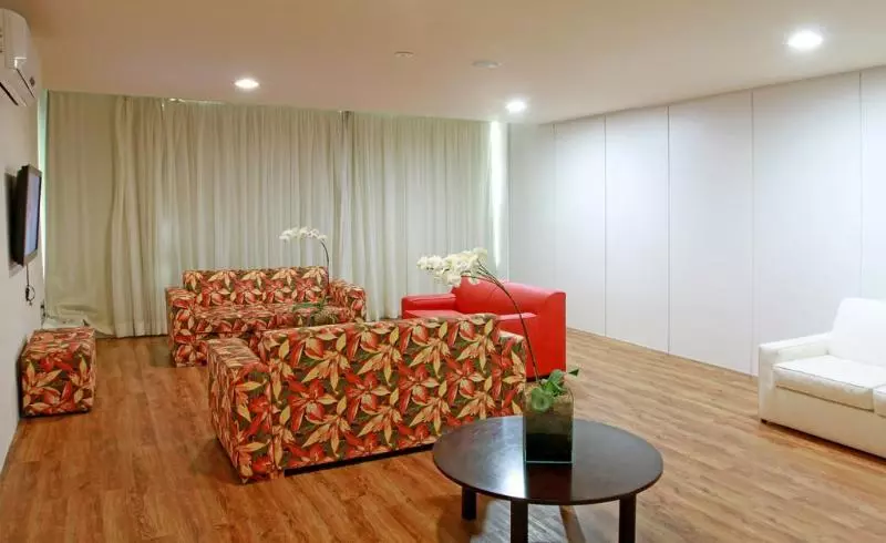 Отель Travel Inn Flats Riviera