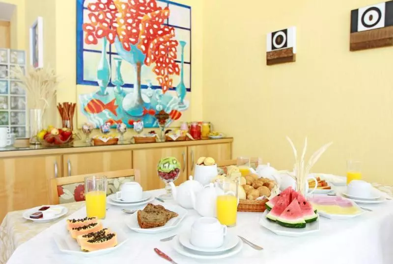 Отель Travel Inn Flats Riviera