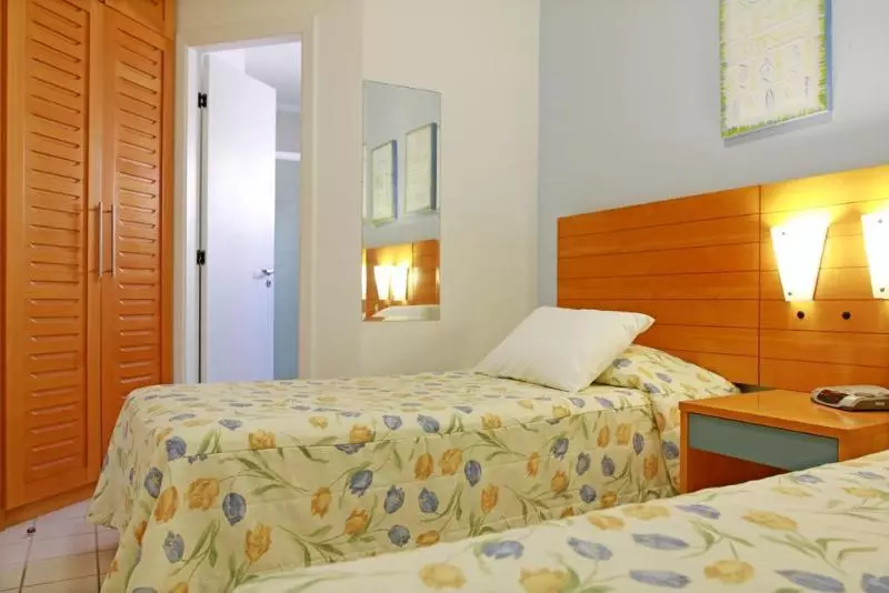 Отель Travel Inn Flats Riviera