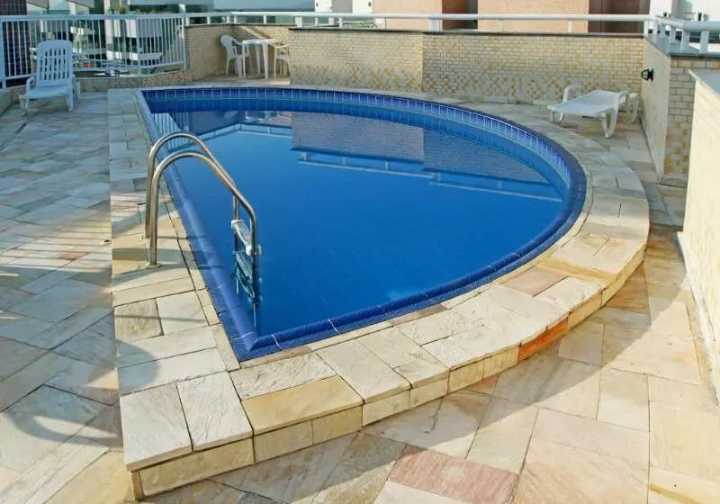 Отель Travel Inn Flats Riviera