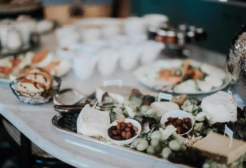 Отель Villa Arthus Bertrand