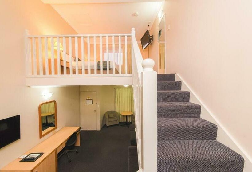 모텔 Harbour Sails Motor Inn