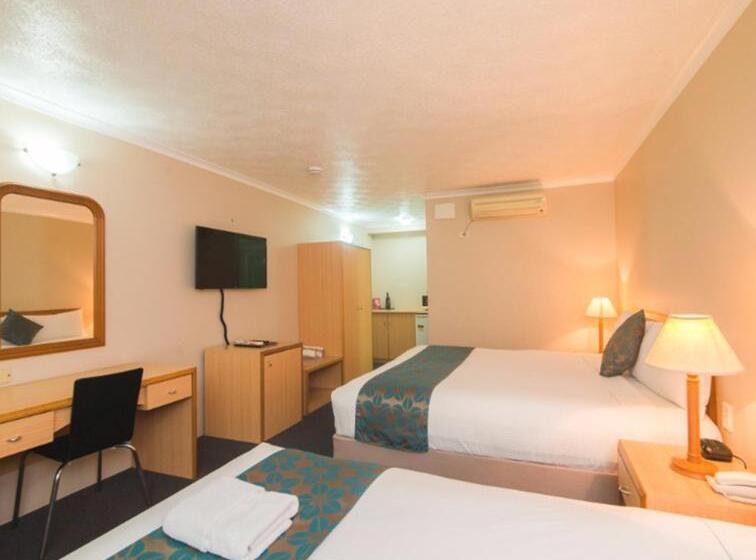 모텔 Harbour Sails Motor Inn