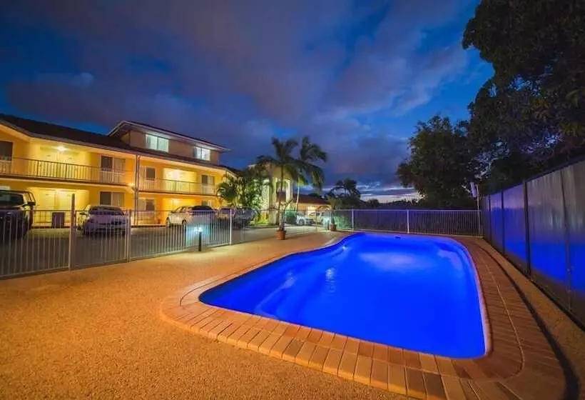 モーテル Harbour Sails Motor Inn