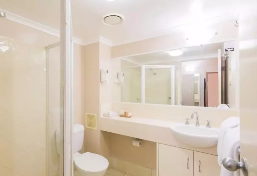 モーテル Harbour Sails Motor Inn