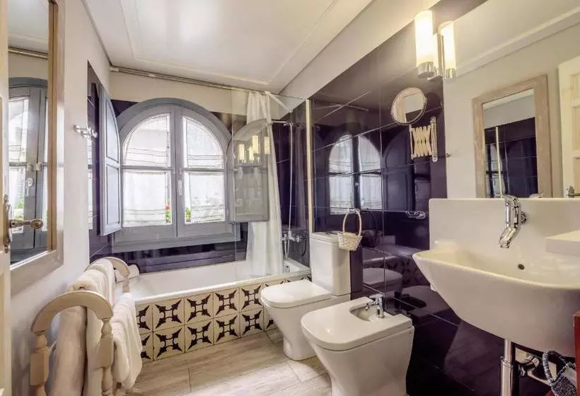 Apartasuites Alberca Deluxe