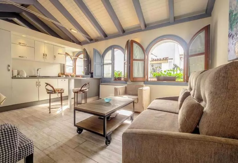 Apartasuites Alberca Deluxe