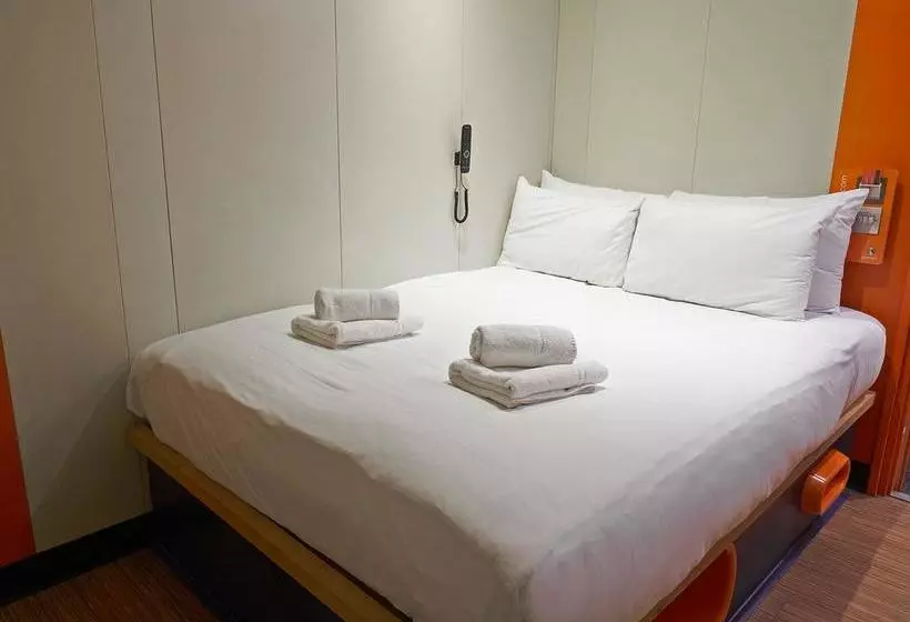 酒店 Easy London Heathrow