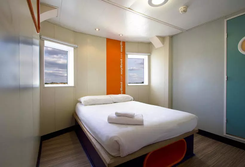 酒店 Easy London Heathrow