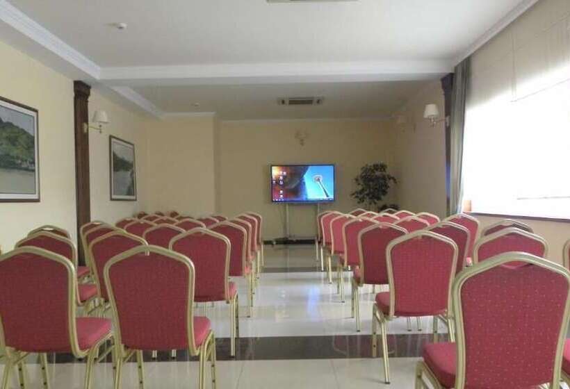 هتل Aquastar Danube